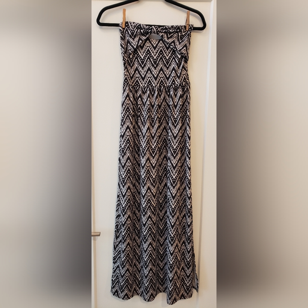 Ardene women's size small black and white women's maxi dress